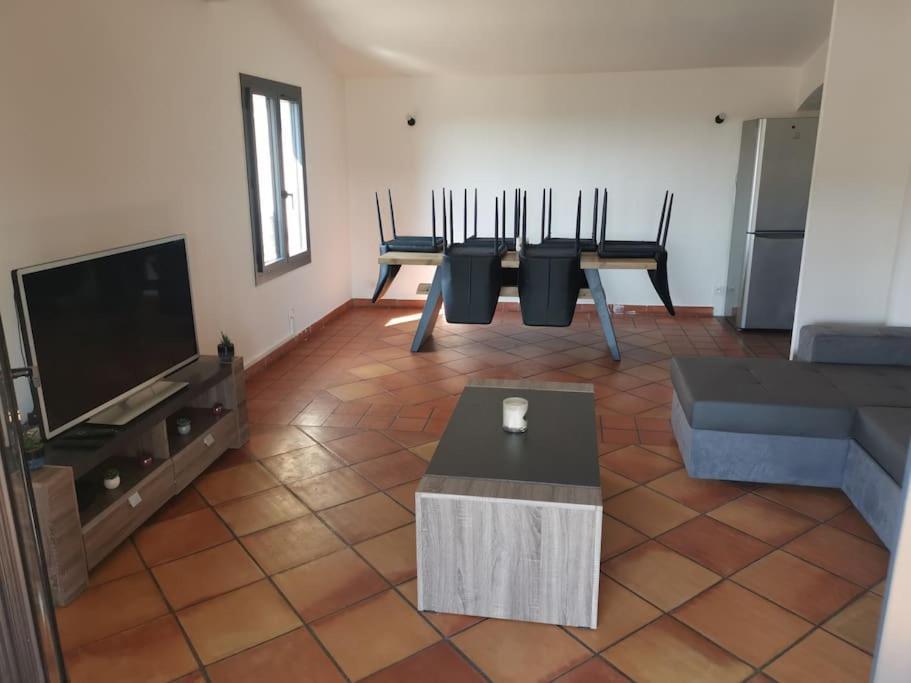 Haut De Villa Renovee En 2023 Saint-Maime Екстериор снимка